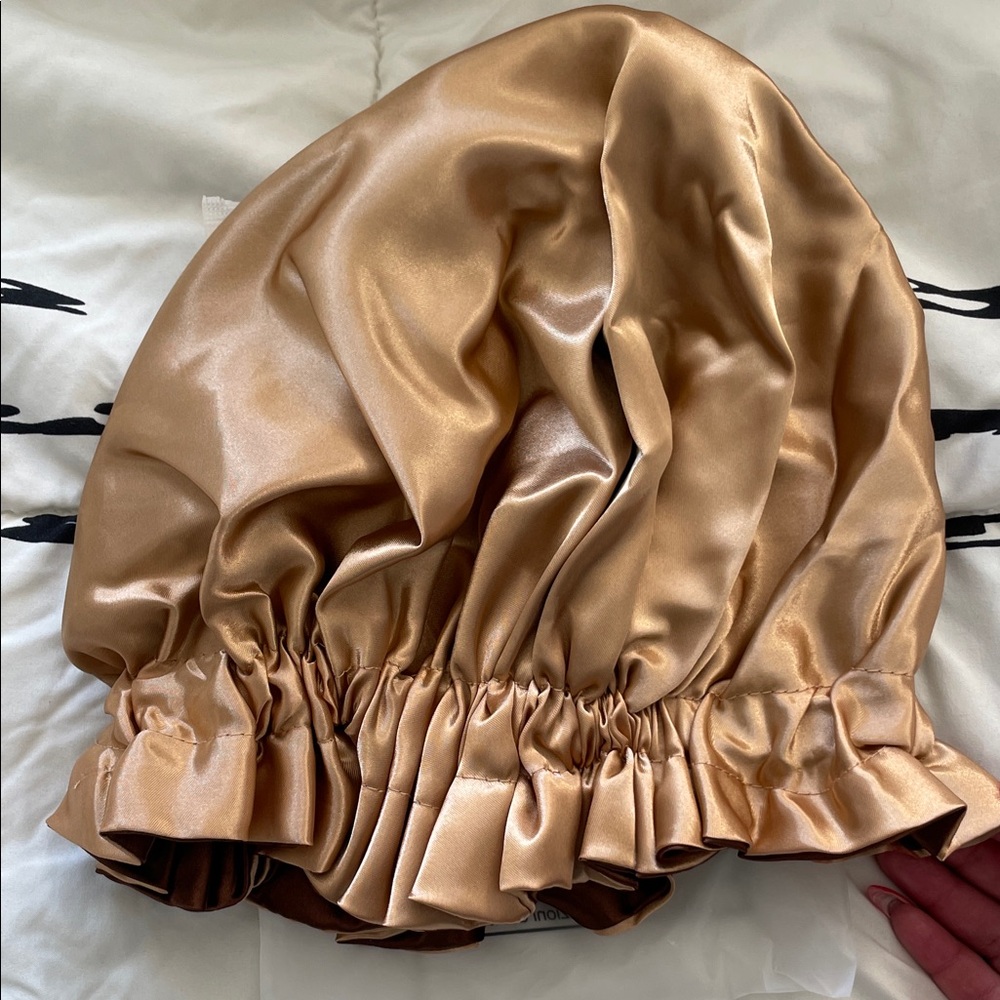 Silky Gold Bonnet